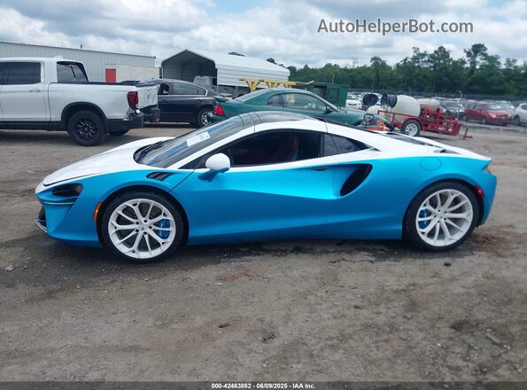 SBM16BEA2SW003019 2025 MCLAREN ARTURA Blue Սալոնի 360 աստիճան տեսք