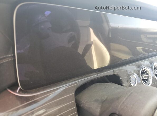 W1K2J5JB7MA090045 2021 MERCEDES-BENZ CLS-CLASS Black Սարքավորումների վահանակի տեսք