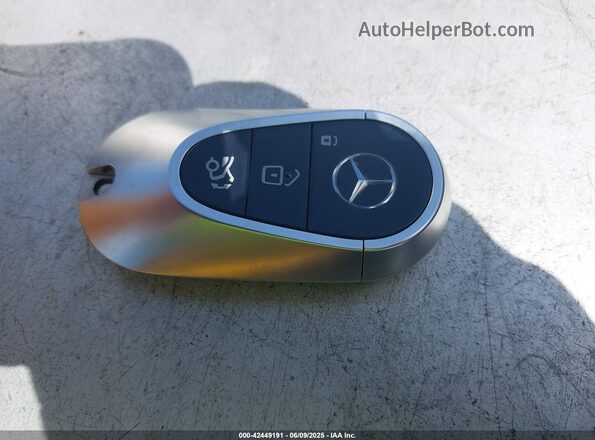 W1KCG4EB1NA013258 2022 MERCEDES-BENZ EQS 580 Red Առջևի վահանակի տեսք