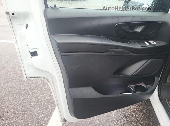 W1YV0BEY5M3909271 2021 MERCEDES-BENZ METRIS  Vista trasera