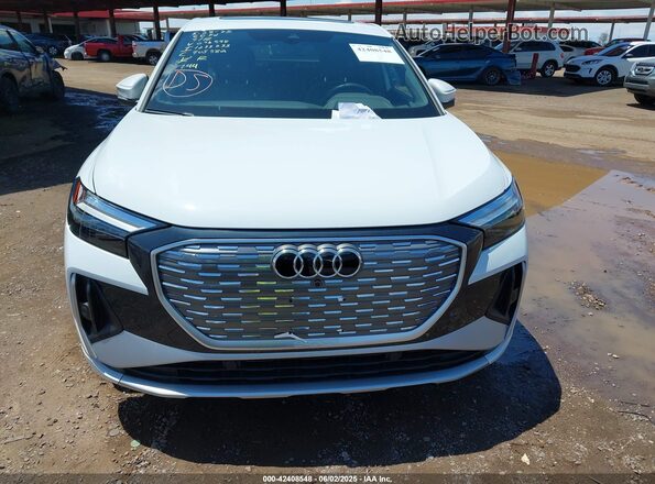 WA122BFZ6PP076595 2023 AUDI Q4 White Вид панелі приладів