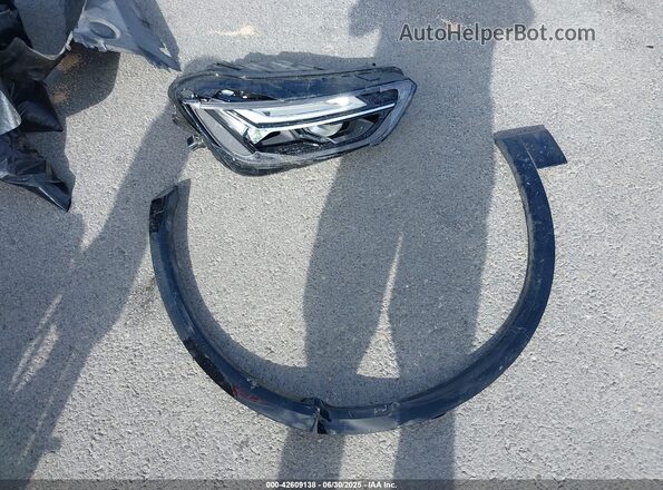 WA1E2AFY2M2043536 2021 AUDI Q5 Black ხელსაწყოთა პანელის ხედი