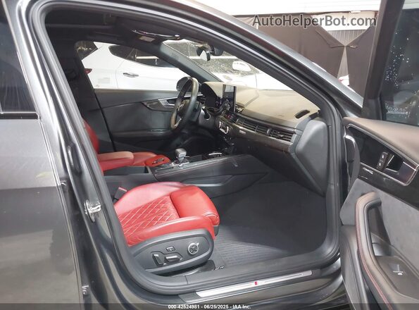 WAUB4AF42PA007420 2023 AUDI S4 Gray Front interior view