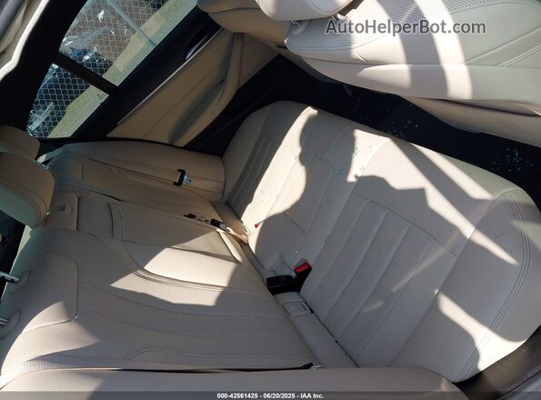 WBA13BJ04MCG25558 2021 BMW 5 SERIES Black Vista de la etiqueta del VIN