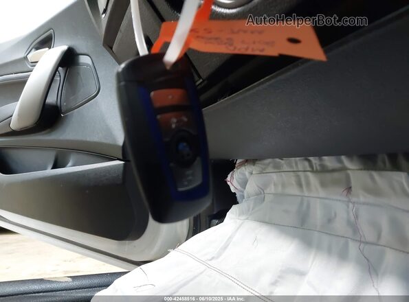 WBA2H9C38HV986837 2017 BMW 2 SERIES Белый Вид панели приборов