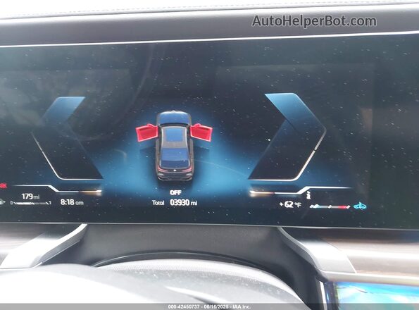 WBA33EJ02RCT04455 2024 BMW 7 SERIES Black Vista de los asientos traseros