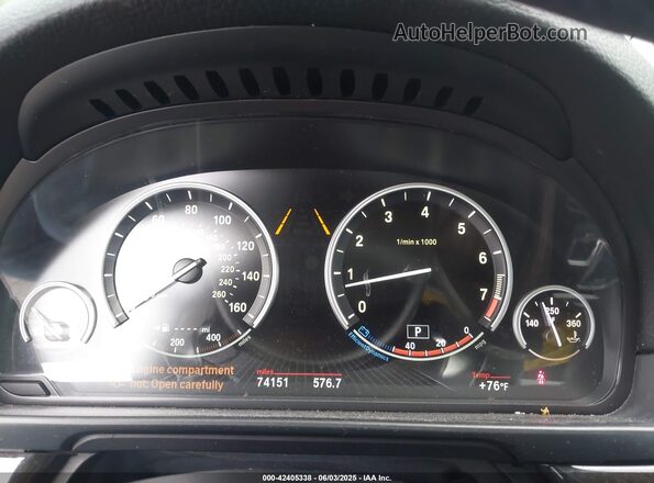 WBA5A5C51GG351571 2016 BMW 5 SERIES White Vista de los asientos traseros