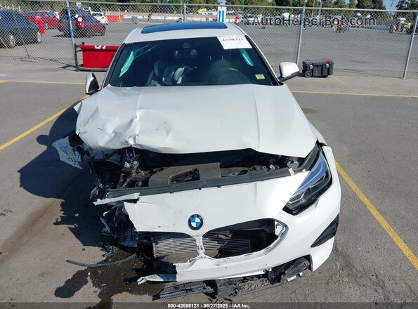 WBA73AK07N7K13239 2022 BMW 2 SERIES White Vista interior trasera