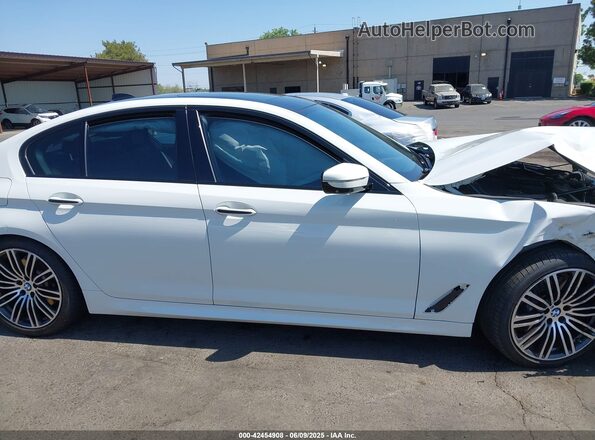 WBAJA9C52JG622876 2018 BMW 5 SERIES Белый Вид задней части салона