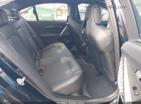 WBS83FK03SCU77171 2025 BMW M5 Black Вид наклейки з VIN-кодом