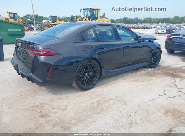 WBS83FK03SCU77171 2025 BMW M5 Black Задня права чверть