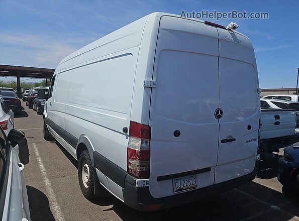WD3PE8DD1GP248250 2016 MERCEDES-BENZ SPRINTER  Rear interior view