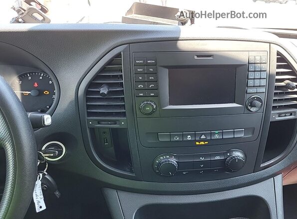 WD3PG2EA2K3582413 2019 MERCEDES-BENZ METRIS  Widok z przodu
