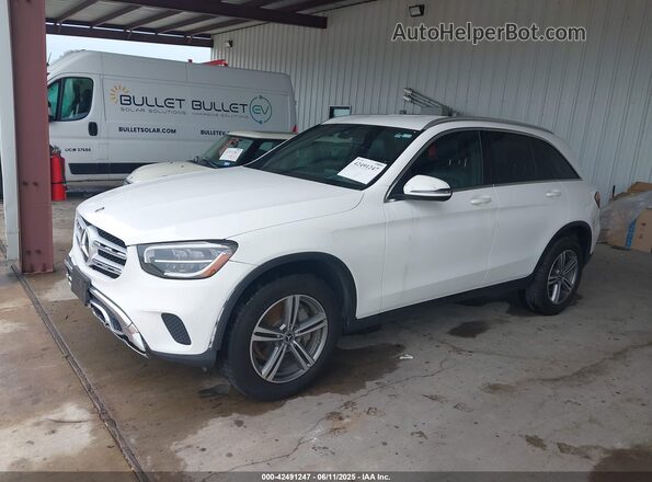 WDC0G8DB3LF695690 2020 MERCEDES-BENZ GLC 300 Белый Передняя левая четверть