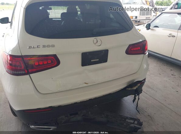 WDC0G8DB3LF695690 2020 MERCEDES-BENZ GLC 300 Белый Вид спереди