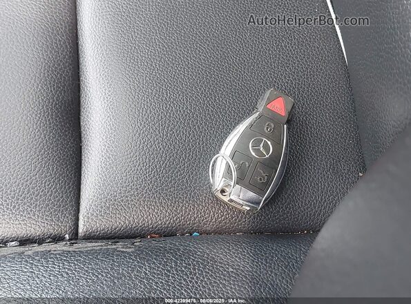 WDCTG4GB2HJ303014 2017 MERCEDES-BENZ GLA 250 Black Вид панелі приладів