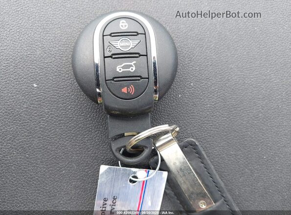 WMZ33BS01N3N75193 2022 MINI COUNTRYMAN Черный Вид панели приборов
