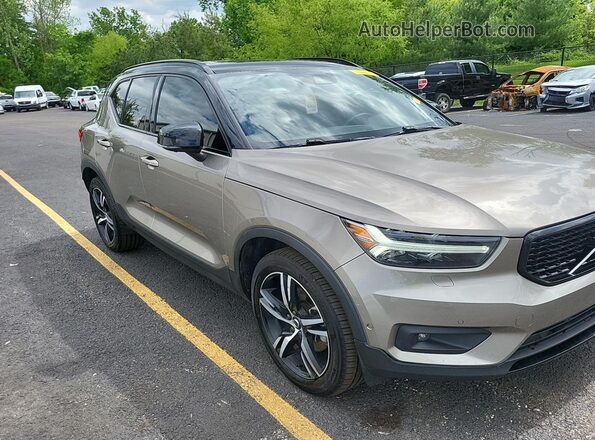 YV4162UM2N2769099 2022 VOLVO XC40  