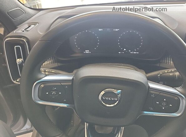 YV4162UM2N2769099 2022 VOLVO XC40  