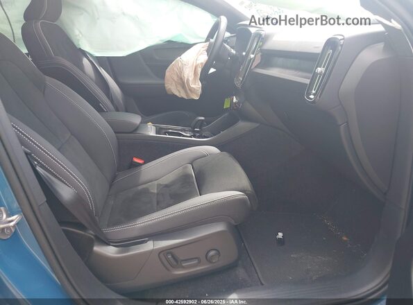 YV4ED3GM5P2055222 2023 VOLVO C40 RECHARGE PURE ELECTRIC Blue Vista interior delantera