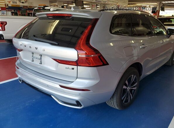 YV4L12RK7R1929374 2024 VOLVO XC60  Widok tylnych siedzeń