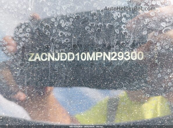 ZACNJDD10MPN29300 2021 JEEP RENEGADE Silver 