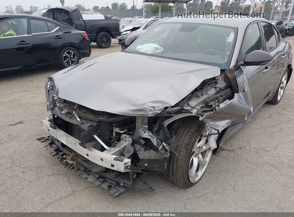 ZARFAMBNXK7612360 2019 ALFA ROMEO GIULIA Gray 