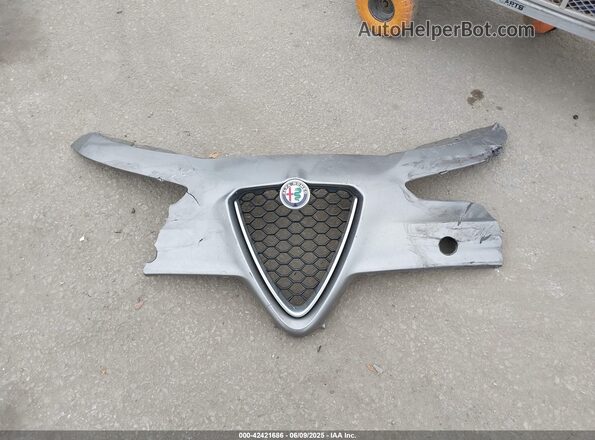 ZARFAMBNXK7612360 2019 ALFA ROMEO GIULIA Gray 