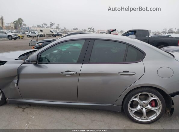 ZARFAMBNXK7612360 2019 ALFA ROMEO GIULIA Gray 