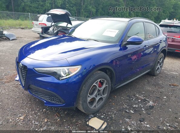 ZASPAJAN9N7D37137 2022 ALFA ROMEO STELVIO Dark Blue Vista tres cuartos delantera izquierda