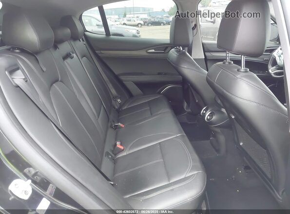 ZASPAKBN1M7D16849 2021 ALFA ROMEO STELVIO Black 