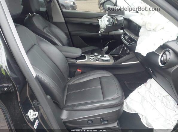 ZASPAKBN1M7D16849 2021 ALFA ROMEO STELVIO Black 