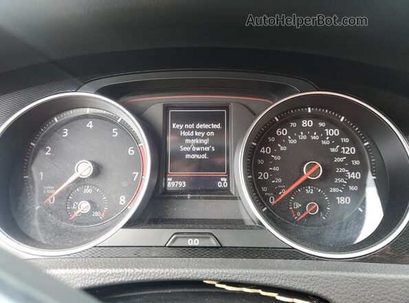 3VW547AU0HM047068 2017 VOLKSWAGEN GTI White 