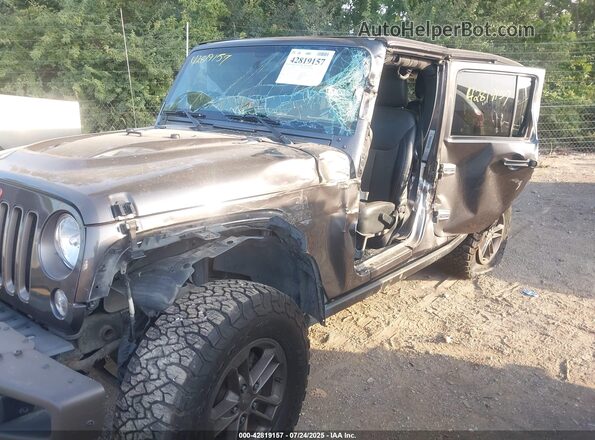 1C4BJWEG7GL322433 2016 JEEP WRANGLER UNLIMITED Gray Widok z przodu