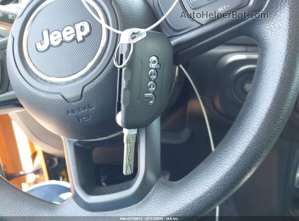 1C4HJXDN4MW671222 2021 JEEP WRANGLER UNLIMITED Yellow Вид панелі приладів