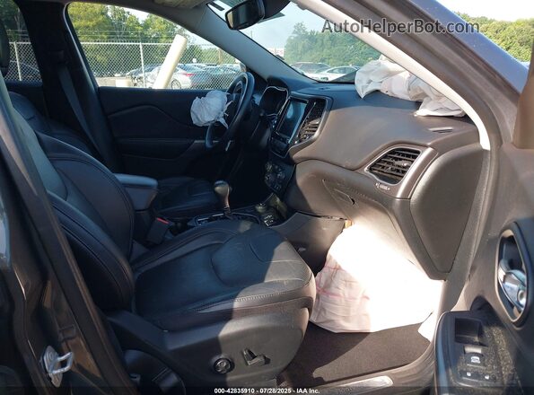 1C4PJMDX5KD386940 2019 JEEP CHEROKEE Серый Вид салона спереди
