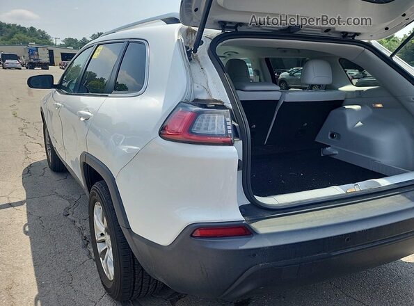 1C4PJMLB9MD211826 2021 JEEP CHEROKEE  Front interior view