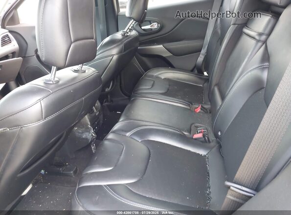 1C4PJMLBXKD139984 2019 JEEP CHEROKEE White 