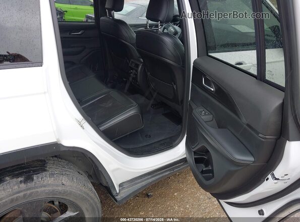 1C4RJGAG0PC610160 2023 JEEP GRAND CHEROKEE White 