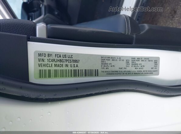 1C4RJHBG7PC578957 2023 JEEP GRAND CHEROKEE White 