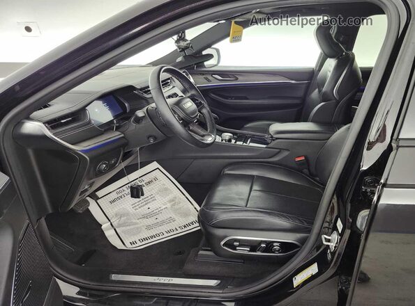 1C4RJKDG7M8182214 2021 JEEP GRAND CHEROKEE L Черный Вид салона спереди
