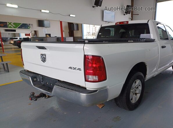 1C6RR7STXPS531449 2023 RAM 1500 CLASSIC  Հետևի նստատեղերի տեսք