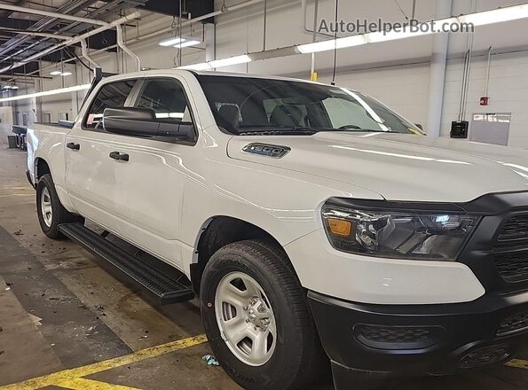 1C6RRFGG4PN620437 2023 RAM 1500  Вид подкапотного пространства
