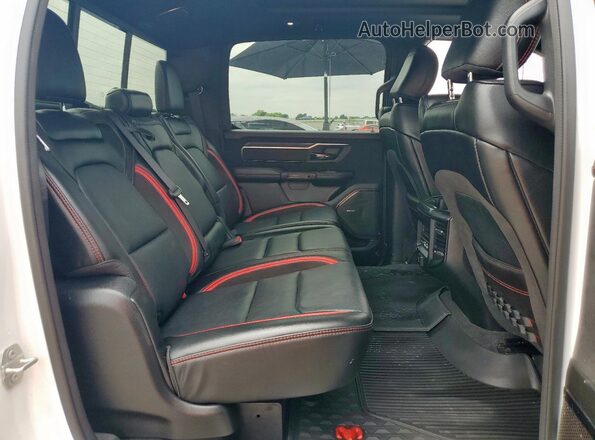 1C6SRFU98RN101711 2024 RAM 1500 Белый Вид задних сидений