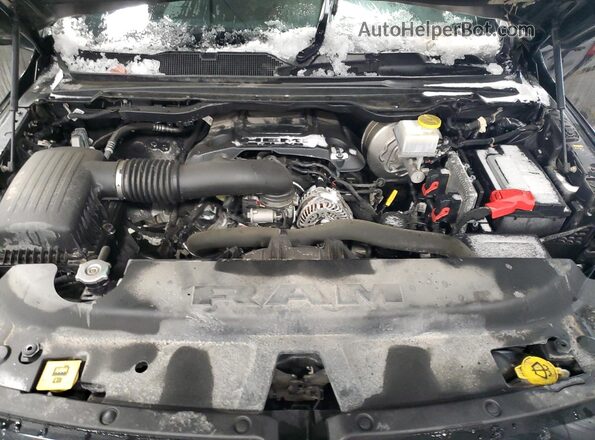 1C6SRFVT7NN196783 2022 RAM 1500 Black Սալոնի հետևի տեսք