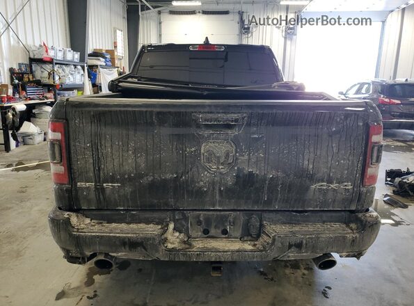 1C6SRFVT7NN196783 2022 RAM 1500 Black Հետևի տեսք
