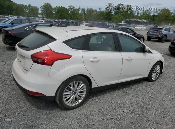1FADP3N23JL288255 2018 FORD FOCUS White Tył prawy