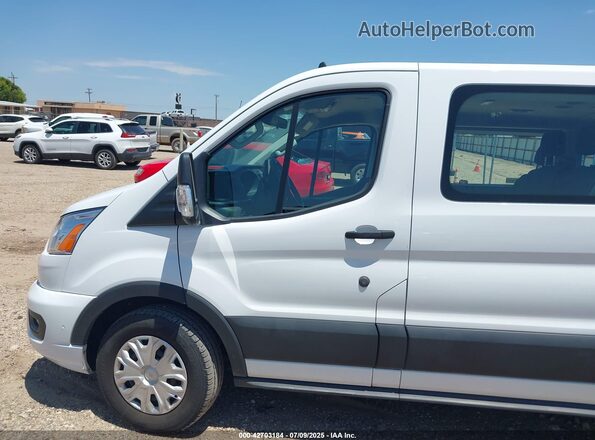 1FBAX2Y89NKA67668 2022 FORD PASSENGER White Vista interior de 360 grados