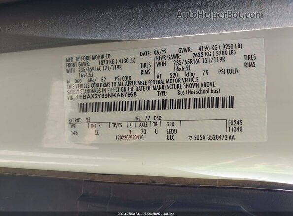 1FBAX2Y89NKA67668 2022 FORD PASSENGER White Vista del compartimento del motor