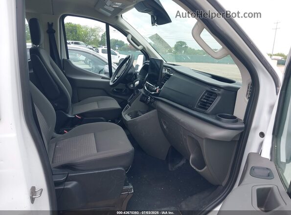 1FBAX2Y89RKA83438 2024 FORD PASSENGER White Widok wnętrza z przodu